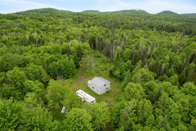 $149,000 | 1817 Hopkins Hill Road, Hardwick, VT 05843