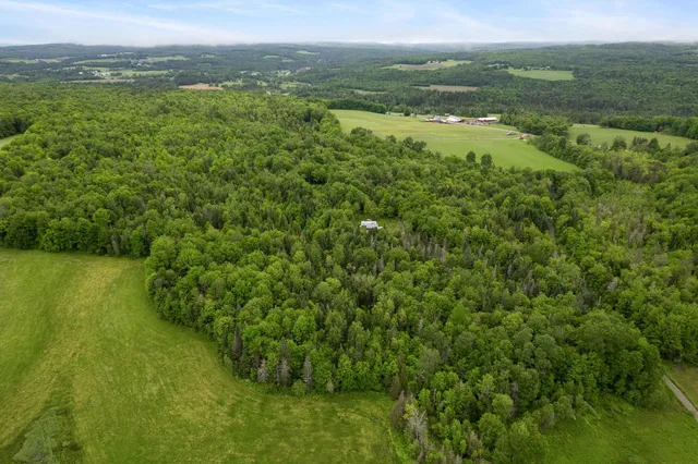 $149,000 | 1817 Hopkins Hill Road, Hardwick, VT 05843