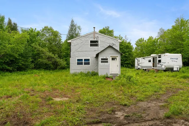 $149,000 | 1817 Hopkins Hill Road, Hardwick, VT 05843