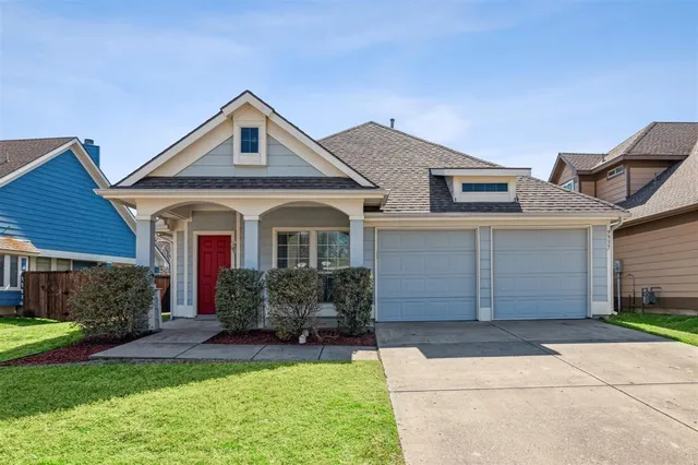 $2,300 | 9937 Tanglebrush Drive, McKinney, TX 75072