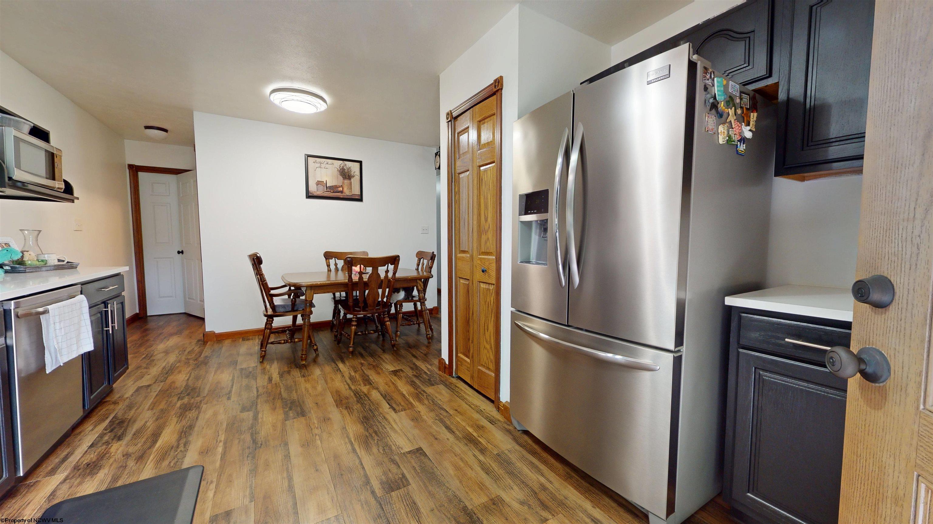 1344 Goose Run Road Fairmont, WV 26554 - Photo 20 of 40 Gallery Image 20
