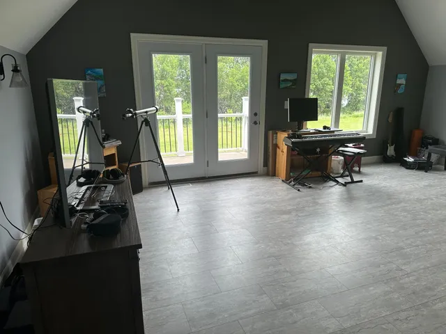 $1,087,000 | 19 Sandbar Road, Tracy, MN 56175