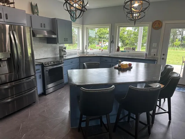 $1,087,000 | 19 Sandbar Road, Tracy, MN 56175