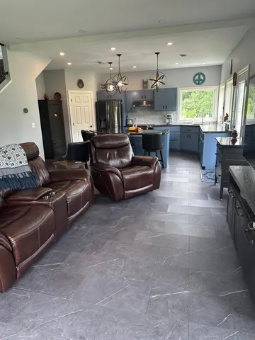 $1,087,000 | 19 Sandbar Road, Tracy, MN 56175