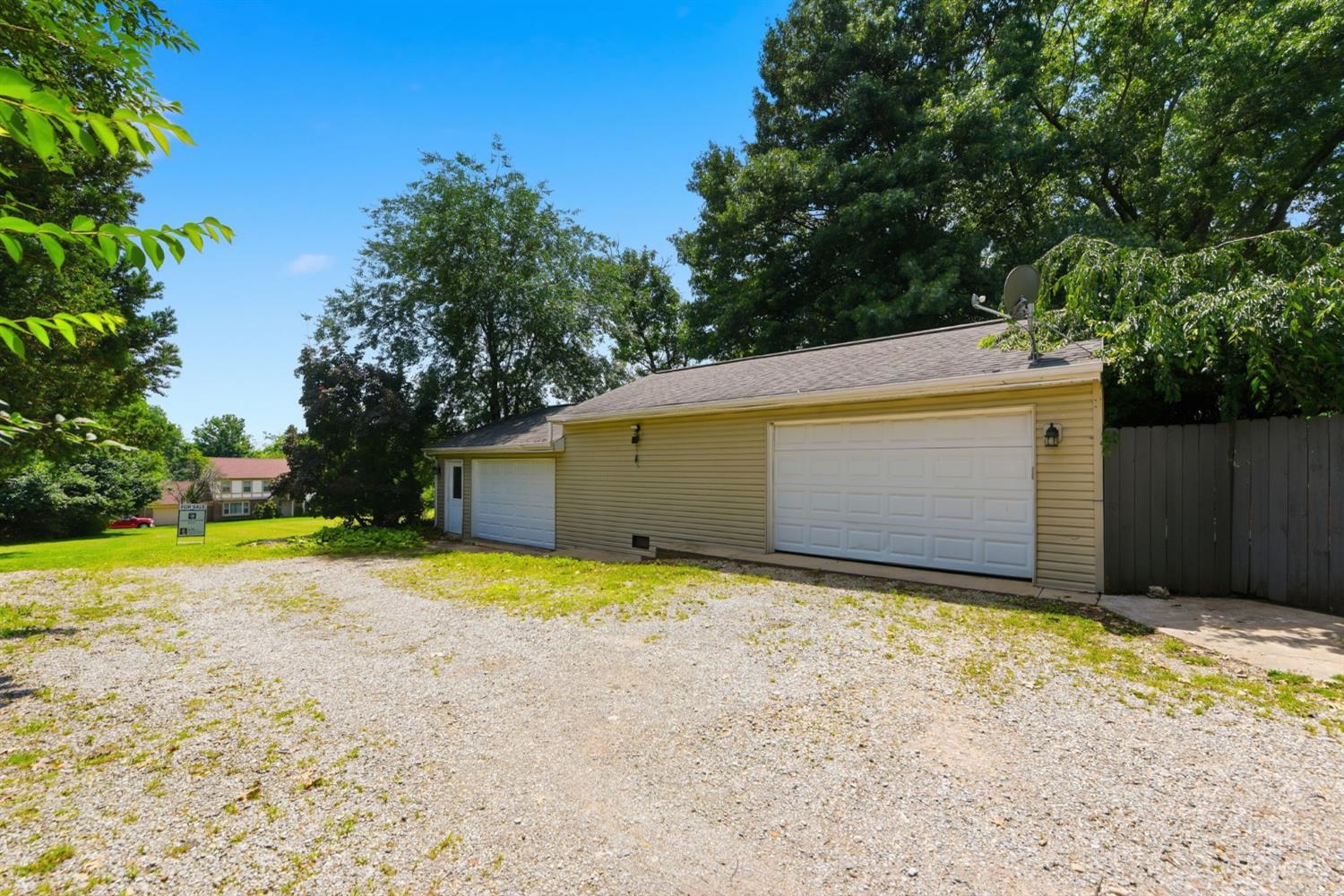 7981 State Road Cincinnati, OH 45255 - Photo 32 of 34