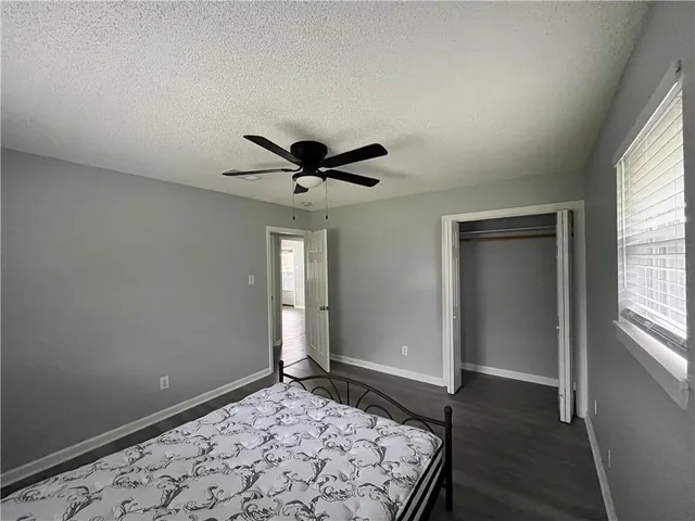 $1,150 | 215 East Genie Street, Chalmette, LA 70043