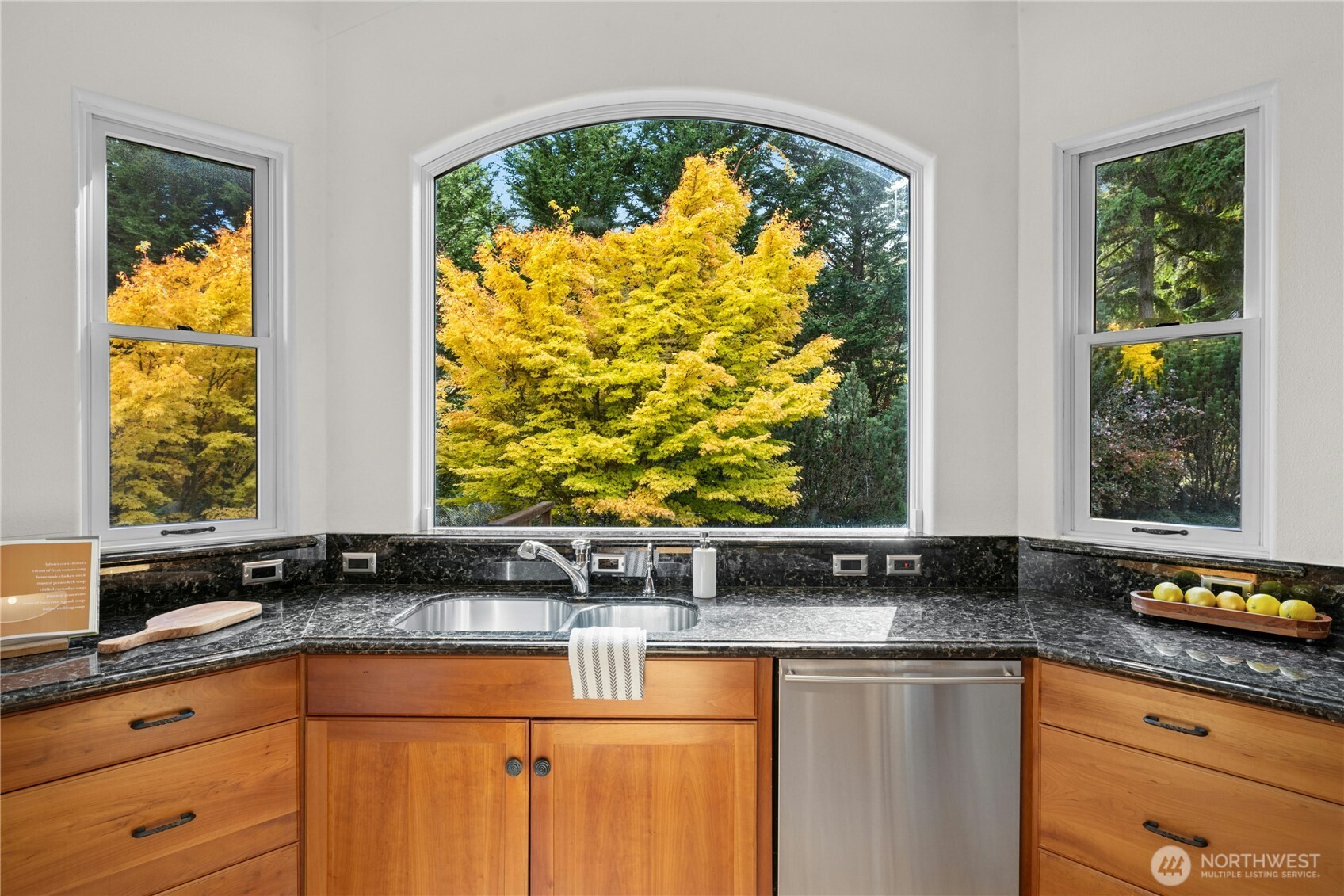 21322 President Point Road Northeast Kingston, WA 98346 - Photo 11 of 35