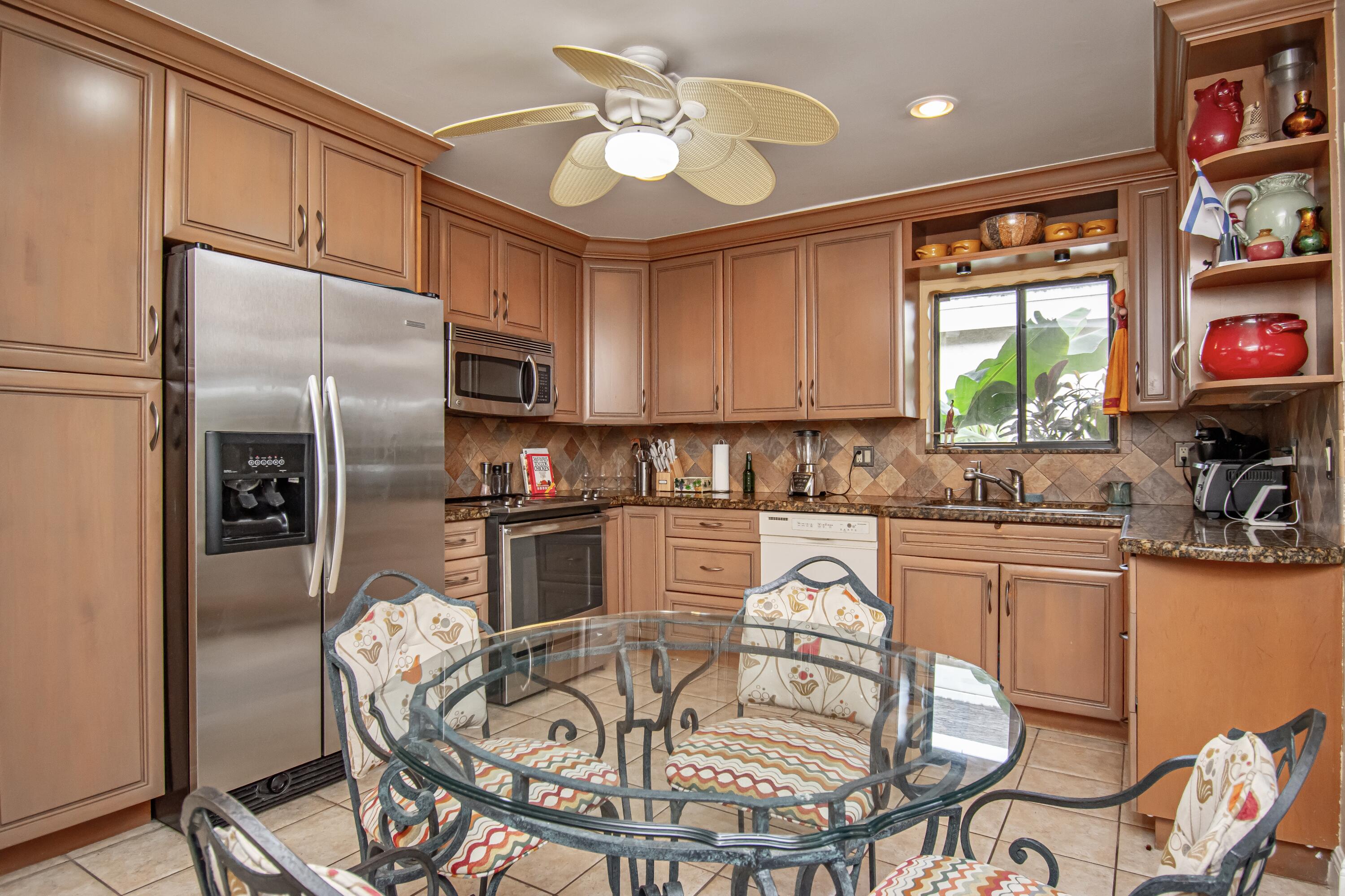 7566 Martinique Boulevard Boca Raton, FL 33433 - Photo 11 of 31 0943CF71-BA3F-4DD7-BC73-F358284F737B