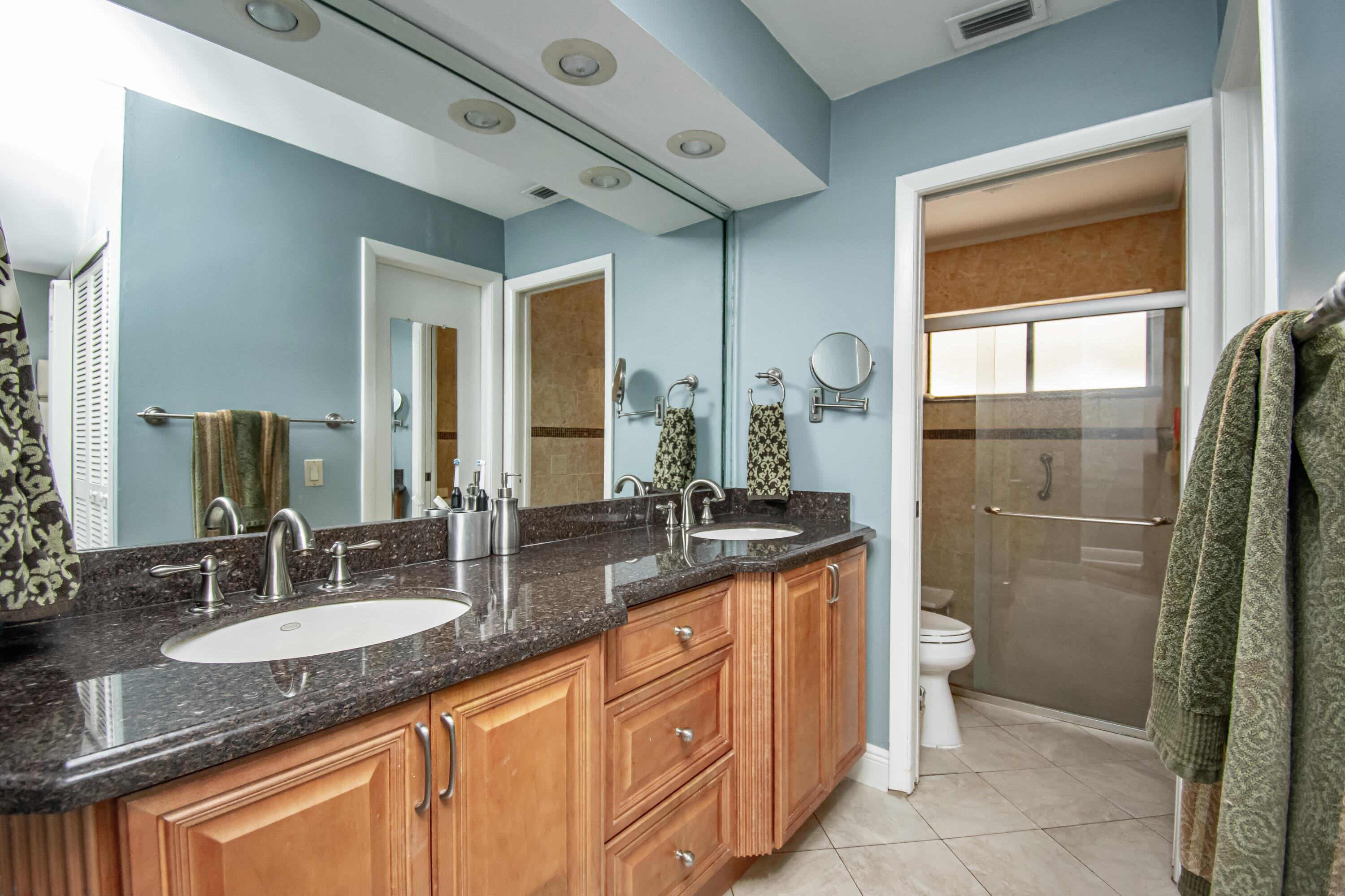 7566 Martinique Boulevard Boca Raton, FL 33433 - Photo 19 of 31 E2E85064-C794-4FE4-BA59-2BC019987C97