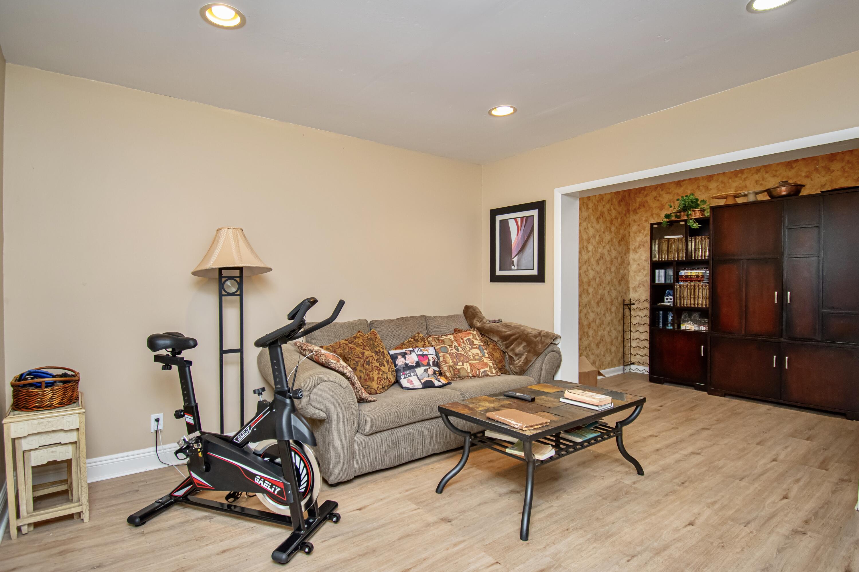 7566 Martinique Boulevard Boca Raton, FL 33433 - Photo 25 of 31 A9A1FC66-0AB6-4357-A032-5195F91748D7