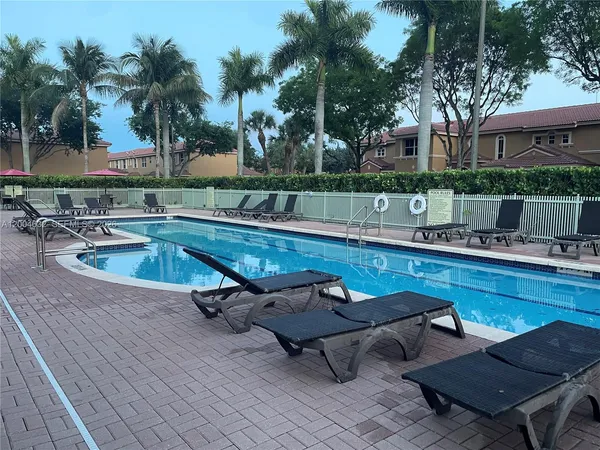 $3,200 | 8423 Northwest 138th Terrace, Unit 2804, Miami Lakes, FL 33016