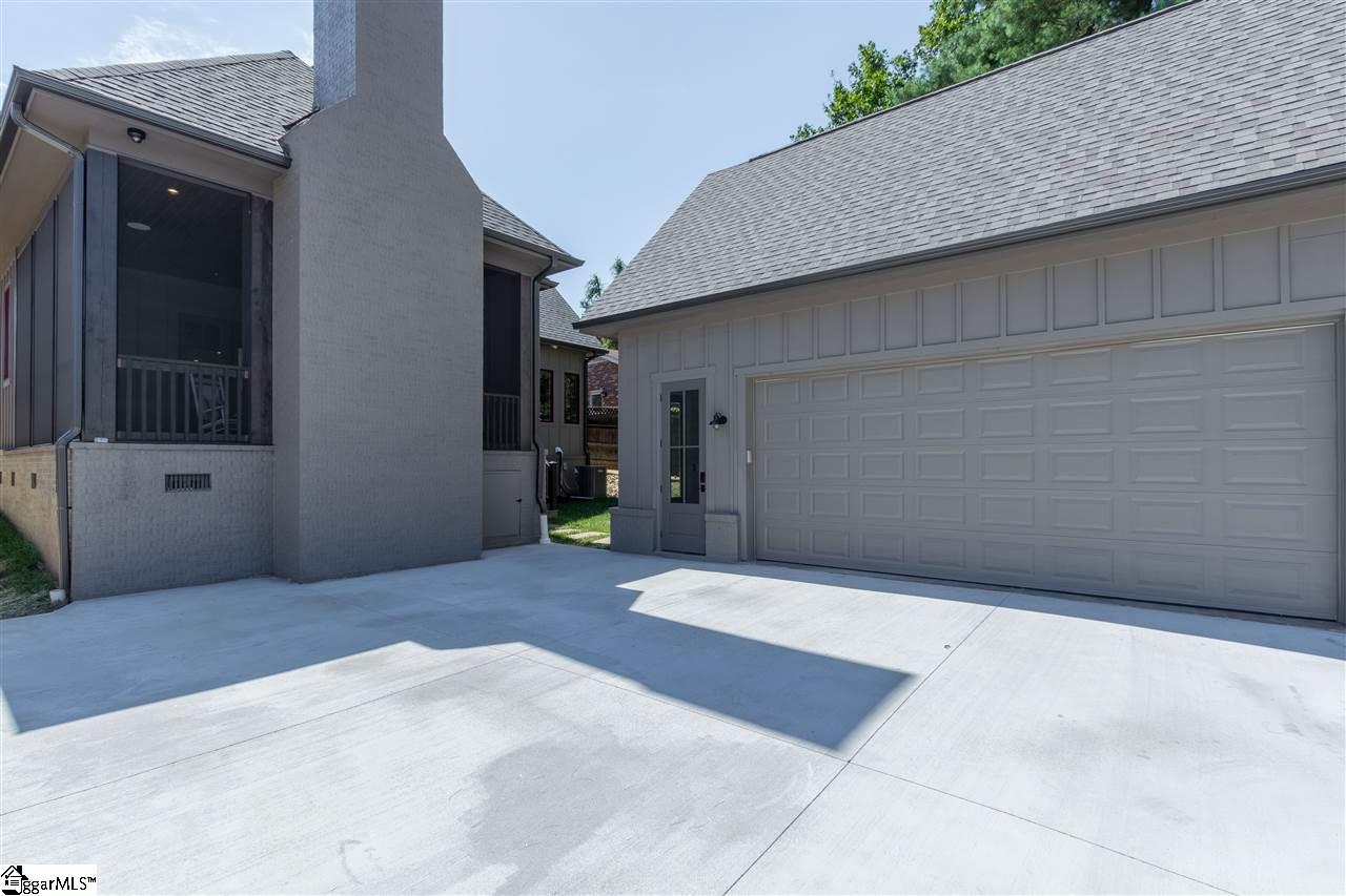 18 Old Augusta Road Greenville, SC 29605 - Photo 4 of 36 Gallery Image 4