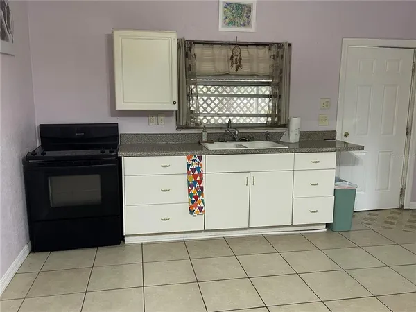 $1,400 | 20111 Old Trilby Road, Dade City, FL 33523