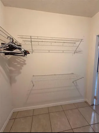 $1,400 | 20111 Old Trilby Road, Dade City, FL 33523