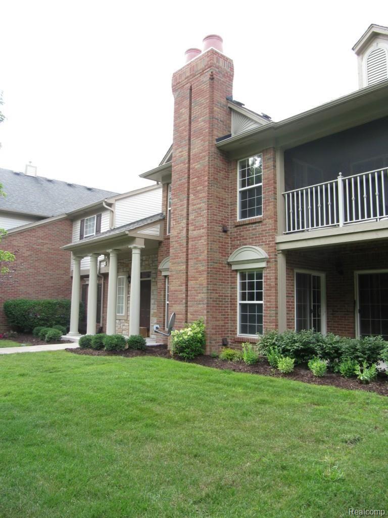3397 Tremonte Circle, Unit 202 Rochester, MI 48306 - Photo 3 of 35 Side view of Condo