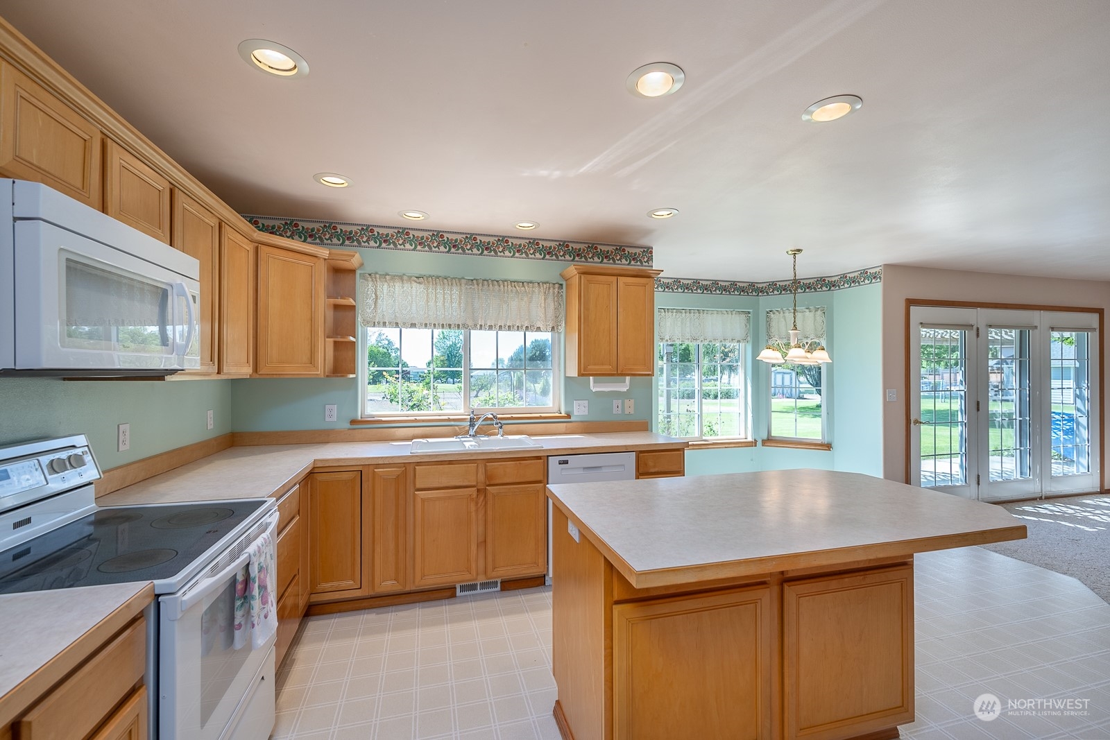 4612 Joey Road Northeast Moses Lake, WA 98837 - Photo 10 of 26 Gallery Image 10