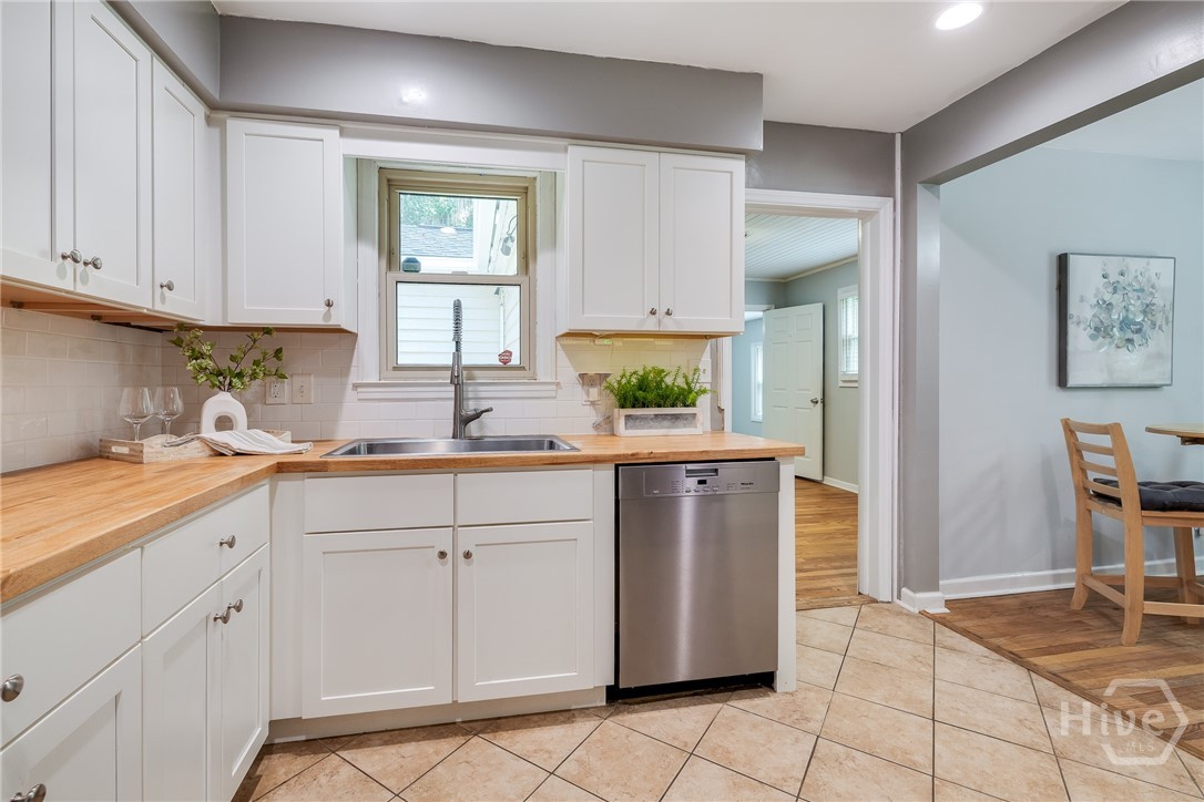 4 Hopecrest Avenue Savannah, GA 31406 - Photo 13 of 34