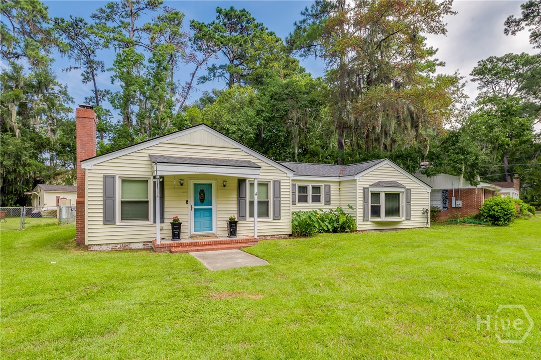 4 Hopecrest Avenue Savannah, GA 31406 - Photo 2 of 34