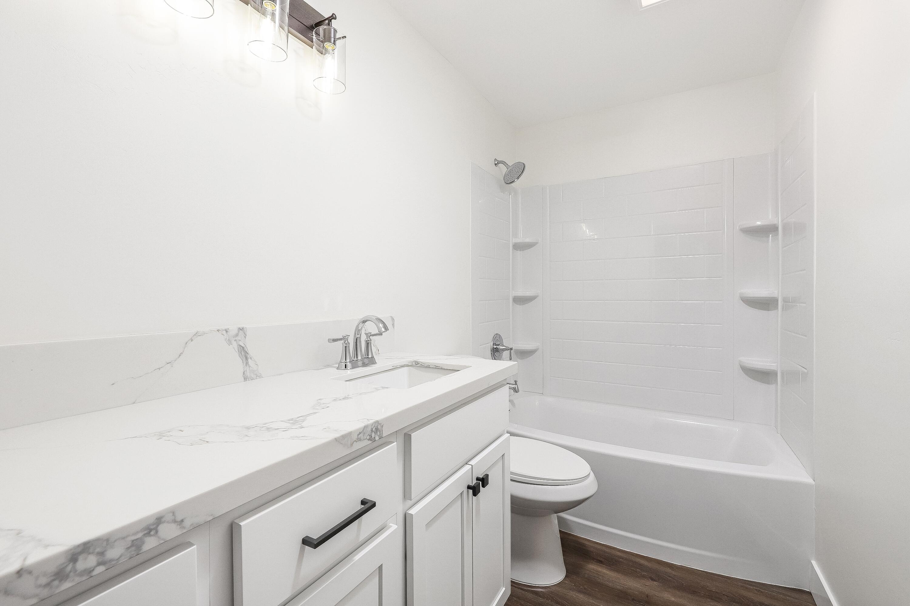 6532 Backus Road Mojave, CA 93501 - Photo 31 of 60 Bathroom-Guest House
