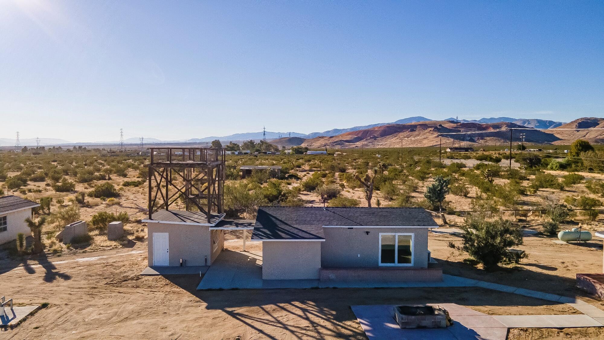 6532 Backus Road Mojave, CA 93501 - Photo 56 of 60 Drone of guest house
