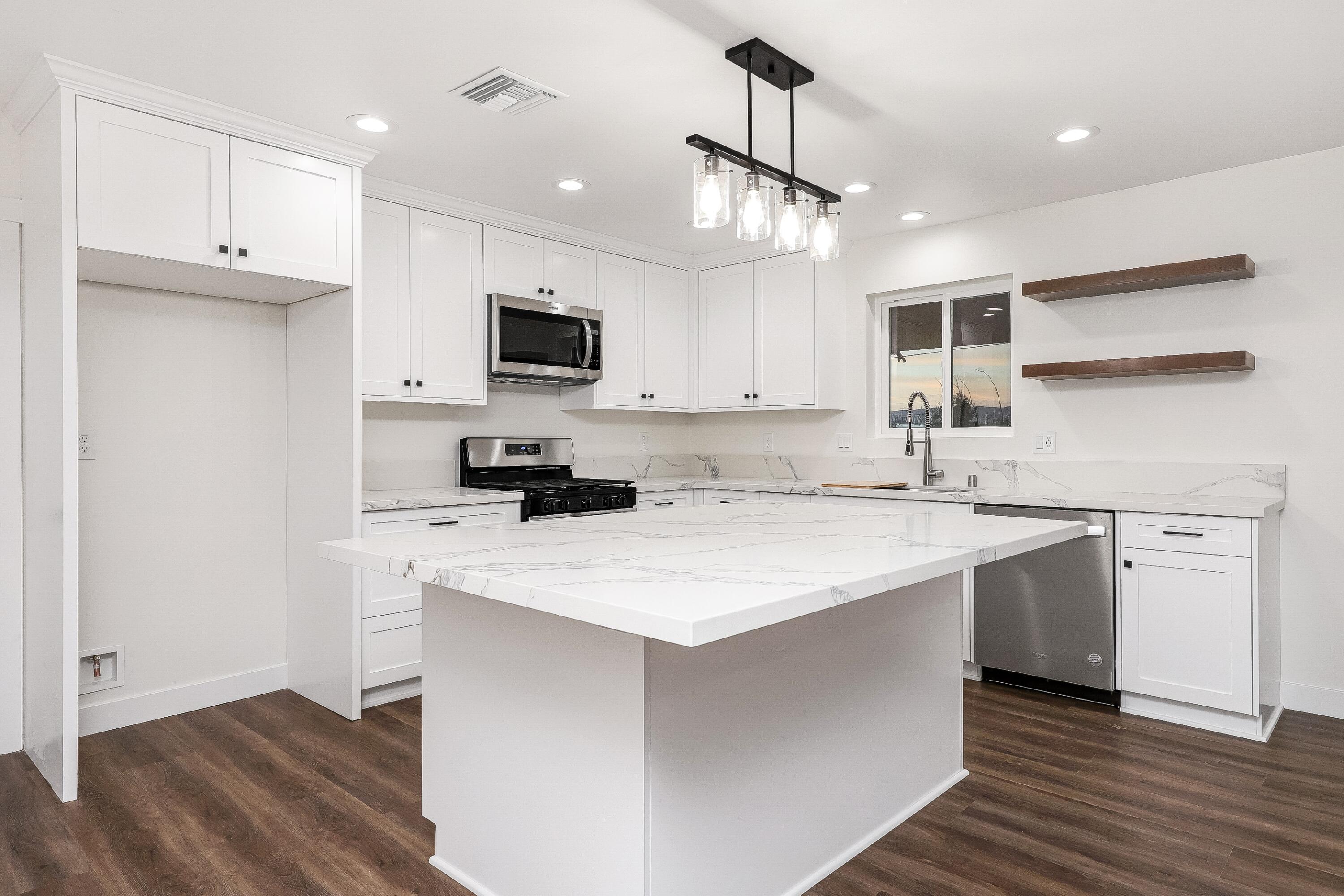 6532 Backus Road Mojave, CA 93501 - Photo 9 of 60 Main Kitchen