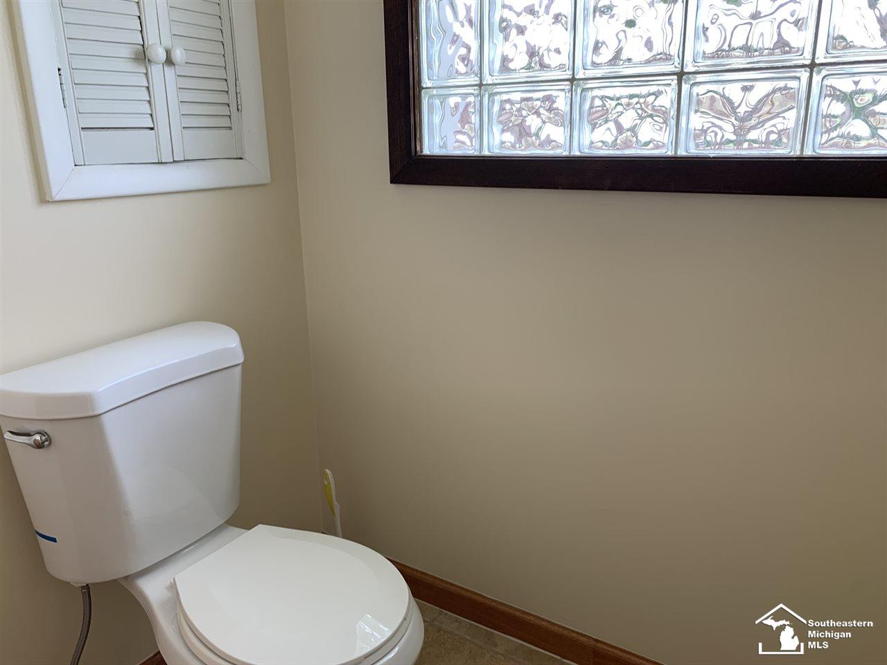 31861 Sibley Road Romulus, MI 48174 - Photo 30 of 94 50010032-29.JPG