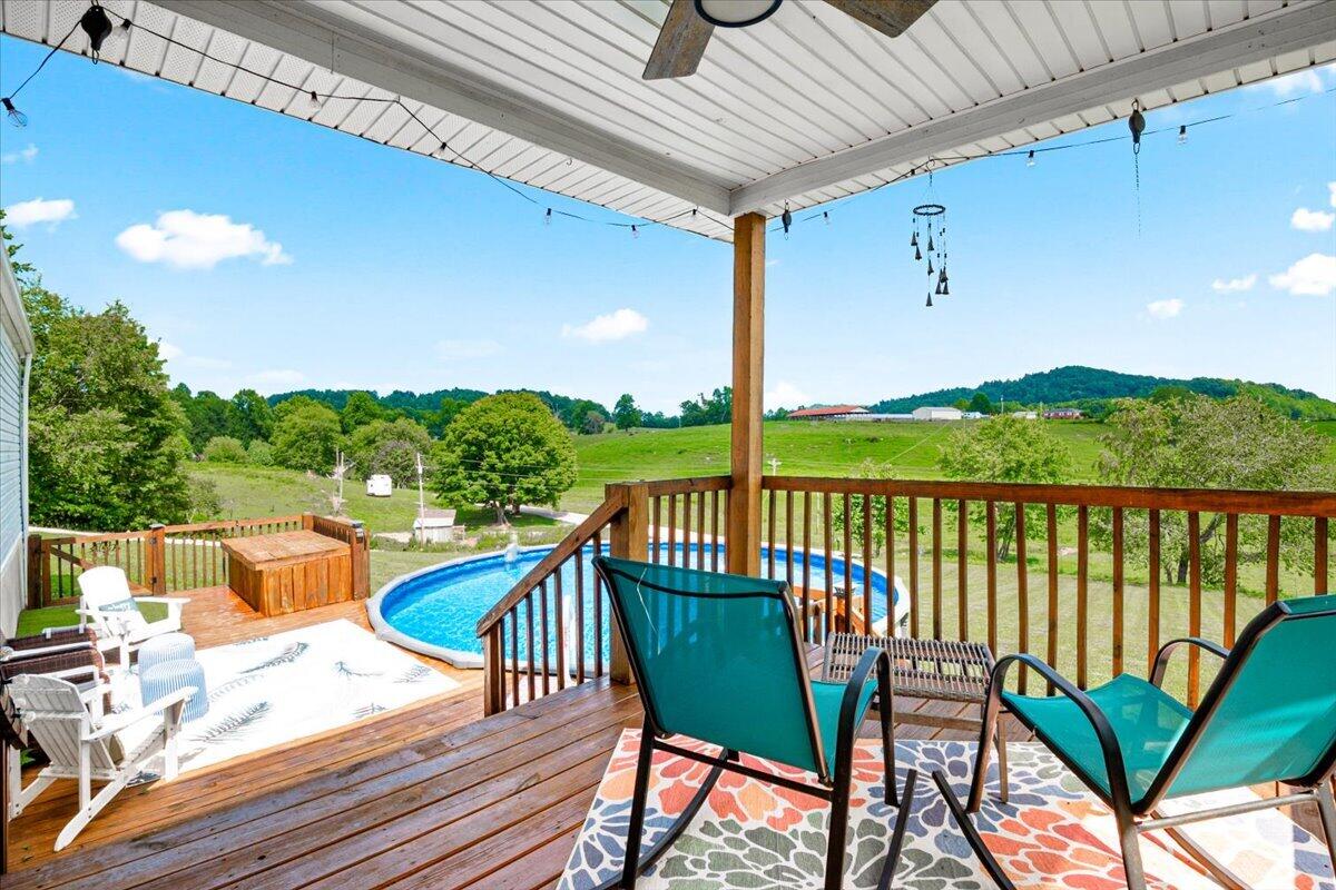 1295 Old Salem Road London, KY 40741 - Photo 6 of 34 06-Front Porch View