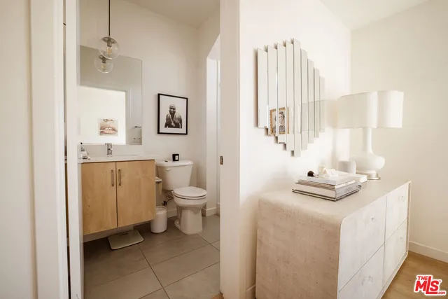 a view of an entryway