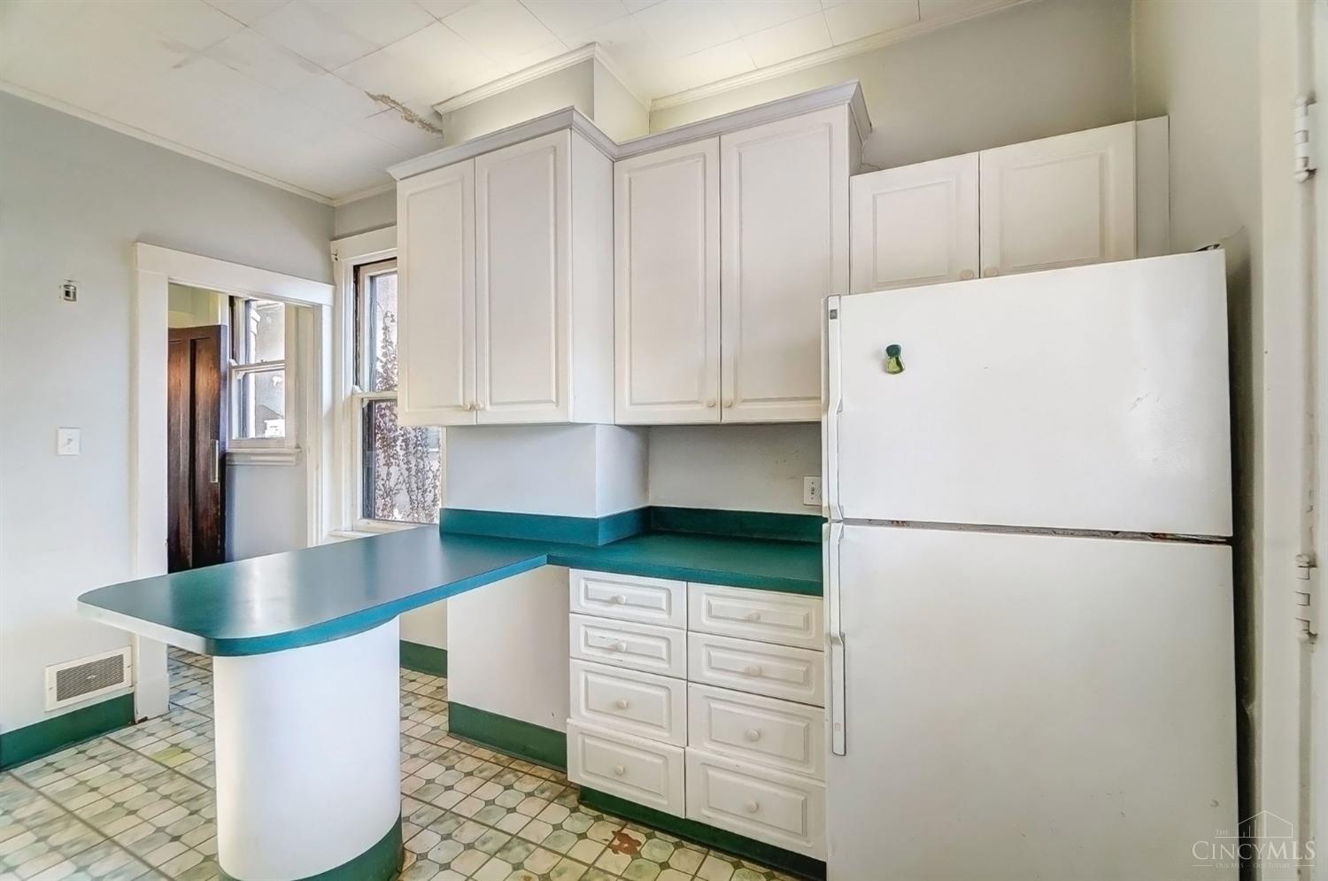 2845 Madison Road Cincinnati, OH 45209 - Photo 18 of 41 Gallery Image 18
