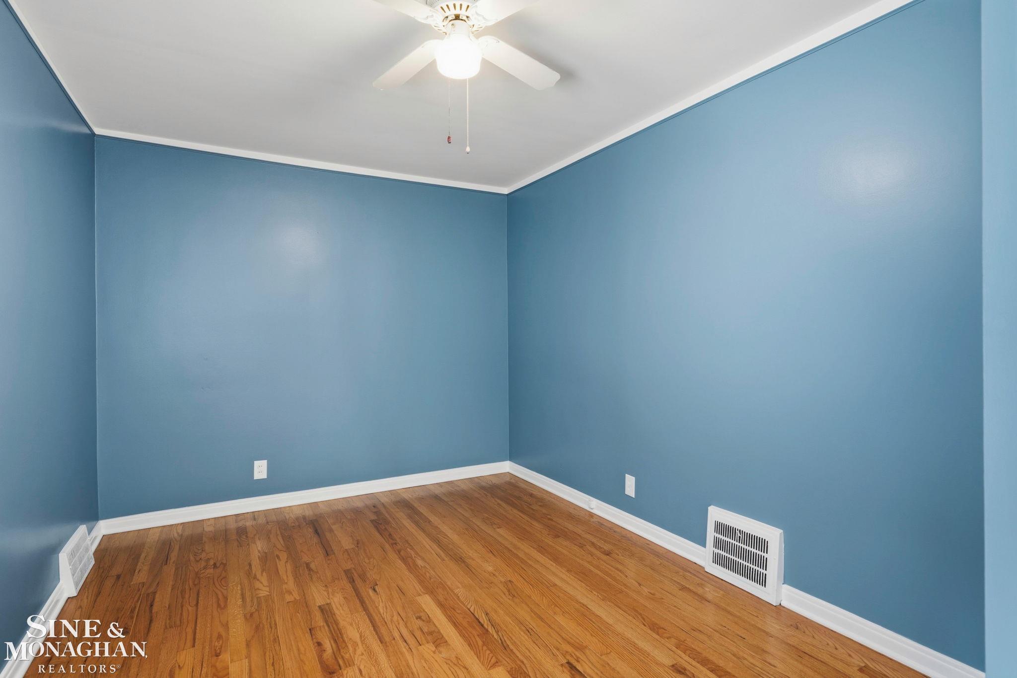 1641 Hampton Road Grosse Pointe Woods, MI 48236 - Photo 39 of 70