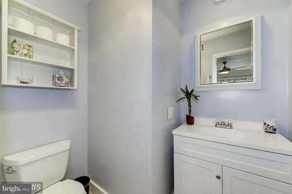 $3,650 | 317 East Nelson Avenue, Alexandria, VA 22301