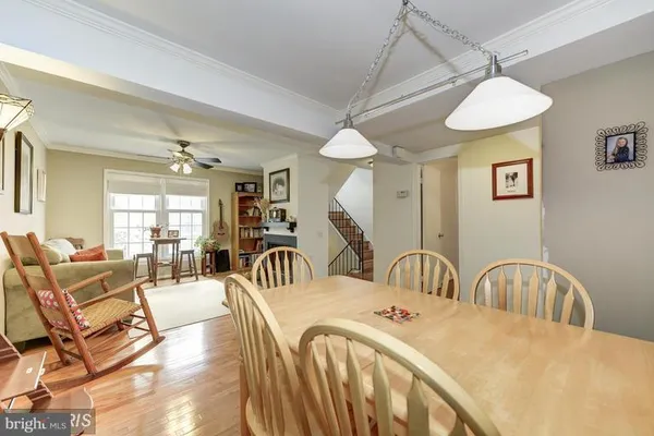 $3,650 | 317 East Nelson Avenue, Alexandria, VA 22301