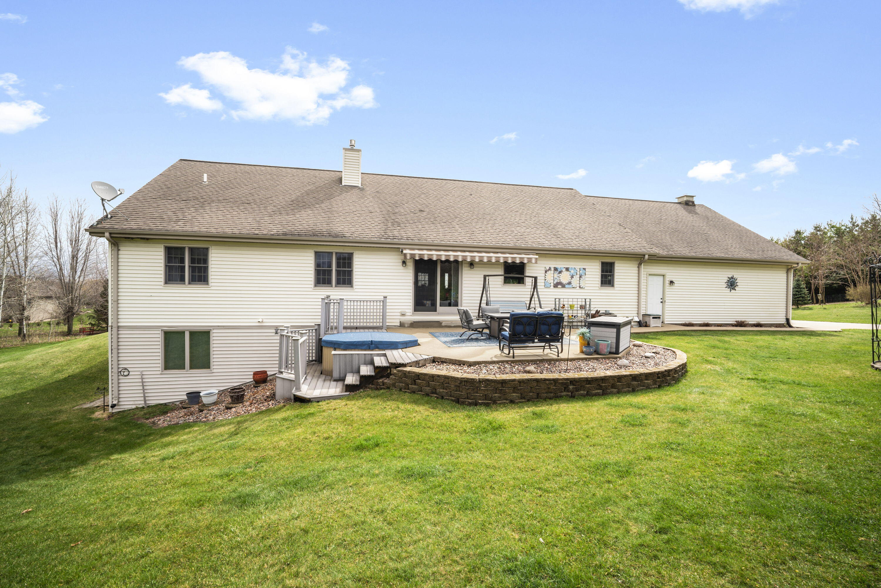 7475 Country View Lane West Bend, WI 53090 - Photo 26 of 46 24_imgDSC06378