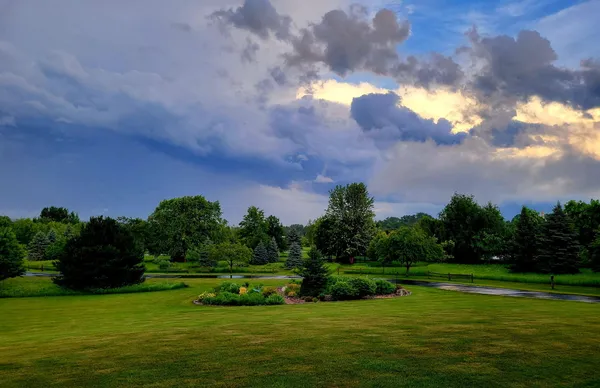 $749,900 | 7475 Country View Lane, West Bend, WI 53090