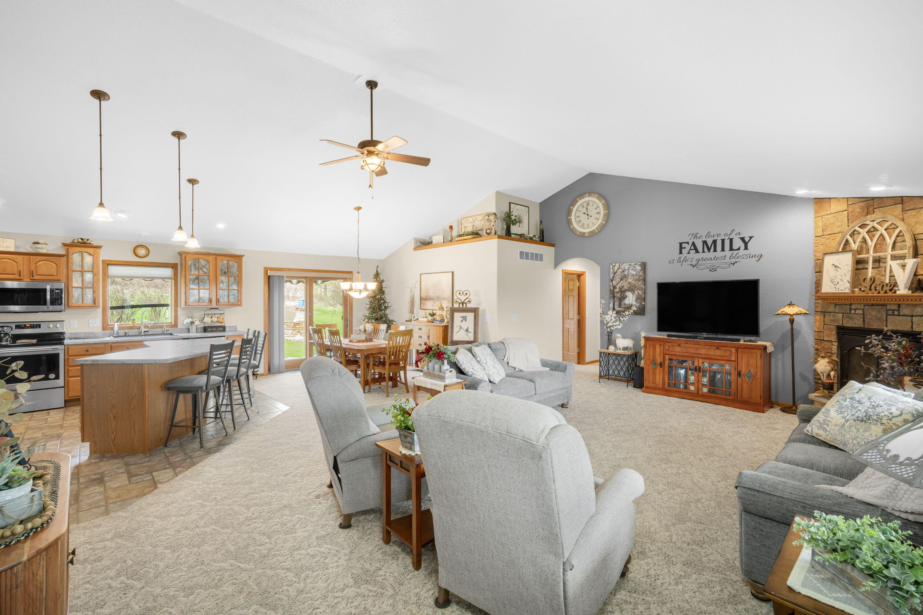 7475 Country View Lane West Bend, WI 53090 - Photo 6 of 46 4_imgDSC06283