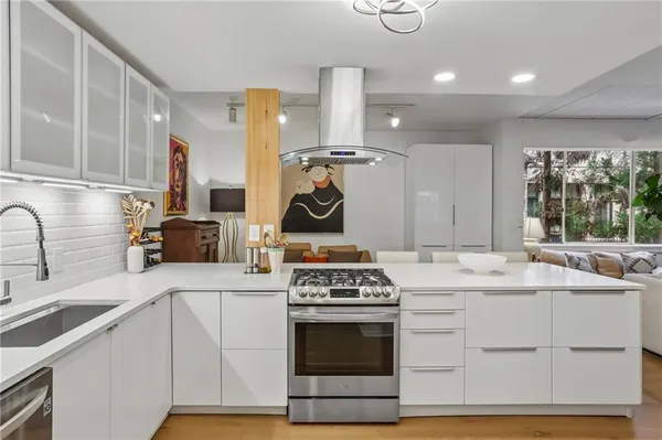 $410,000 | 2632 Peachtree Road Northwest, Unit 302B, Atlanta, GA 30305