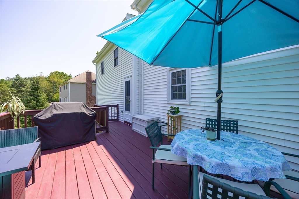 165 Roundtop Road Marlborough, MA 01752 - Photo 30 of 32