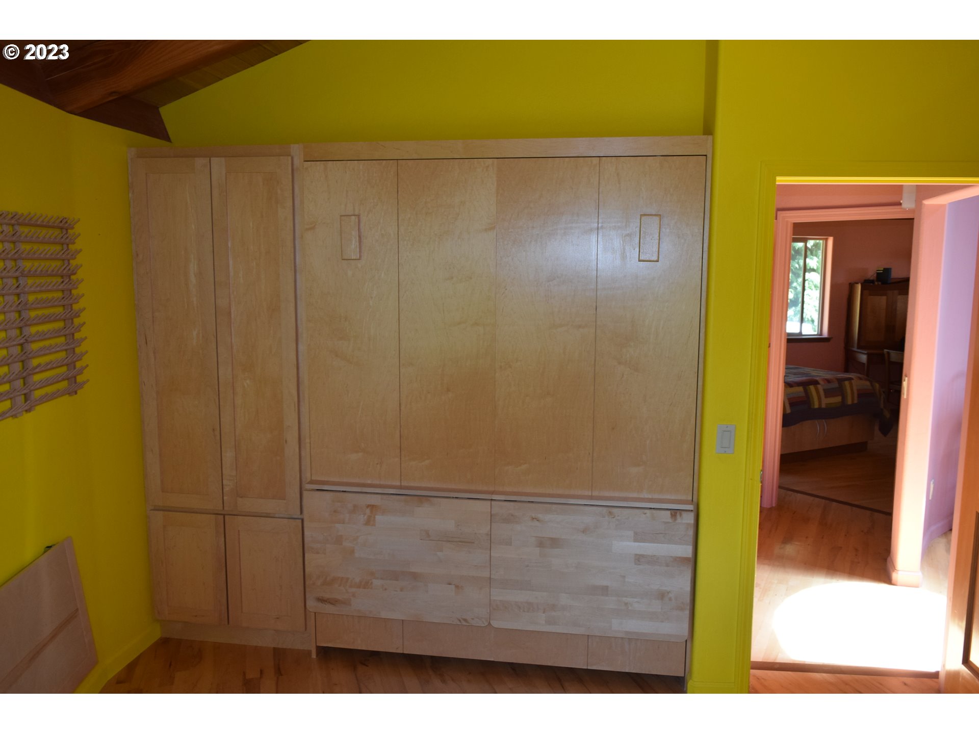 35606 Coy Creek Road Gold Beach, OR 97444 - Photo 23 of 48 a view of wooden door