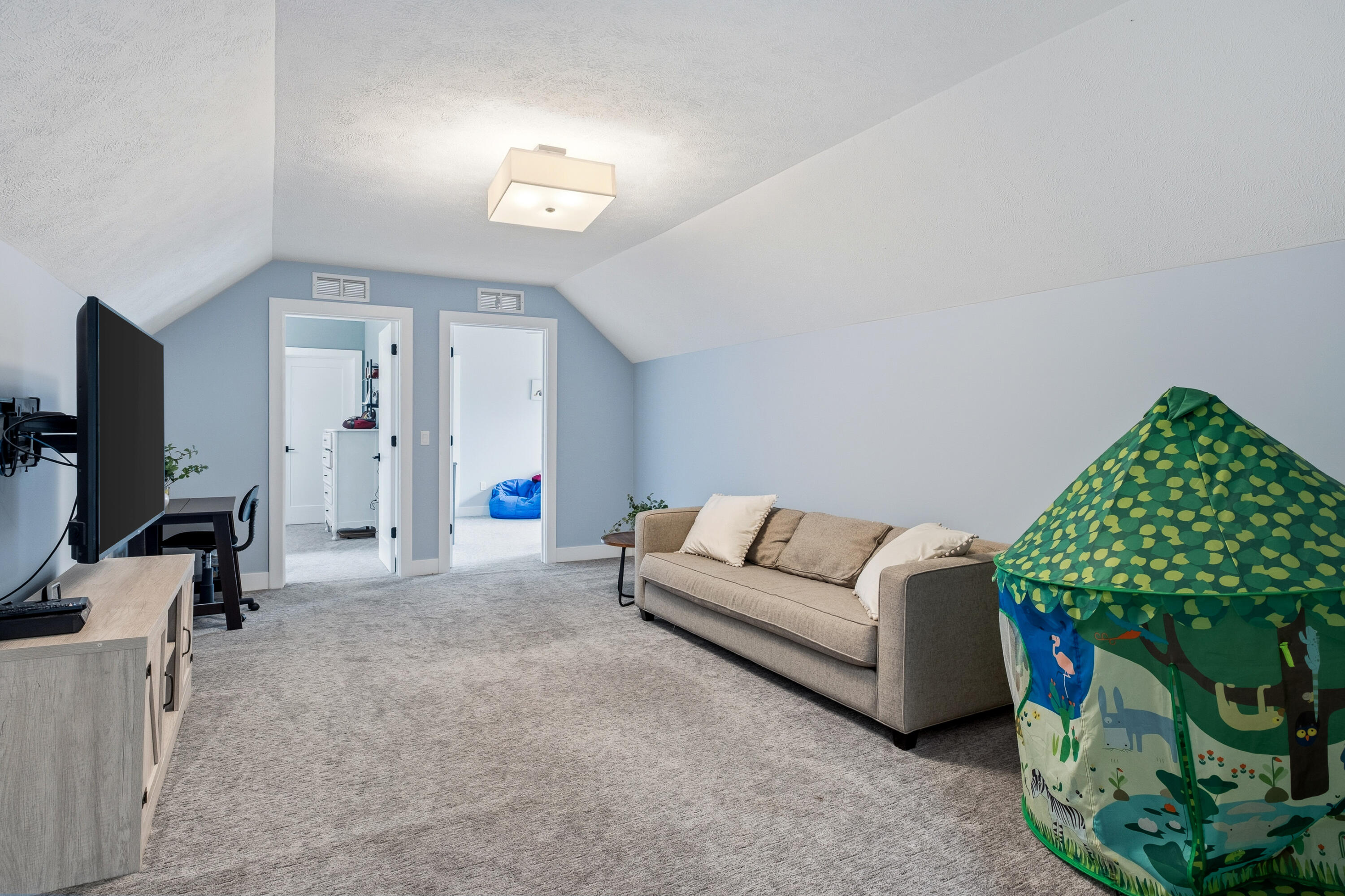 7062 Brooks Road Clarksville, MI 48815 - Photo 29 of 65 Upper Living Space
