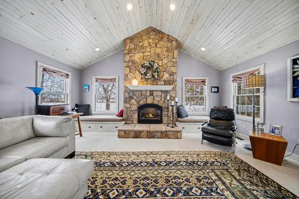 $1,100,000 | 8885 Burmeister Road, Saline, MI 48176