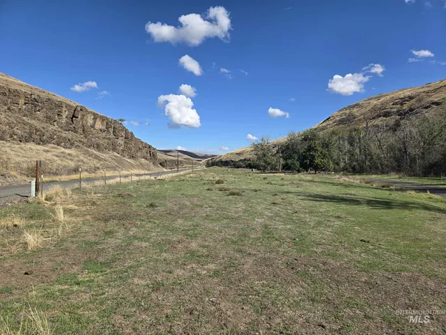 $530,000 | 13761 Asotin Creek Road, Asotin, WA 99402