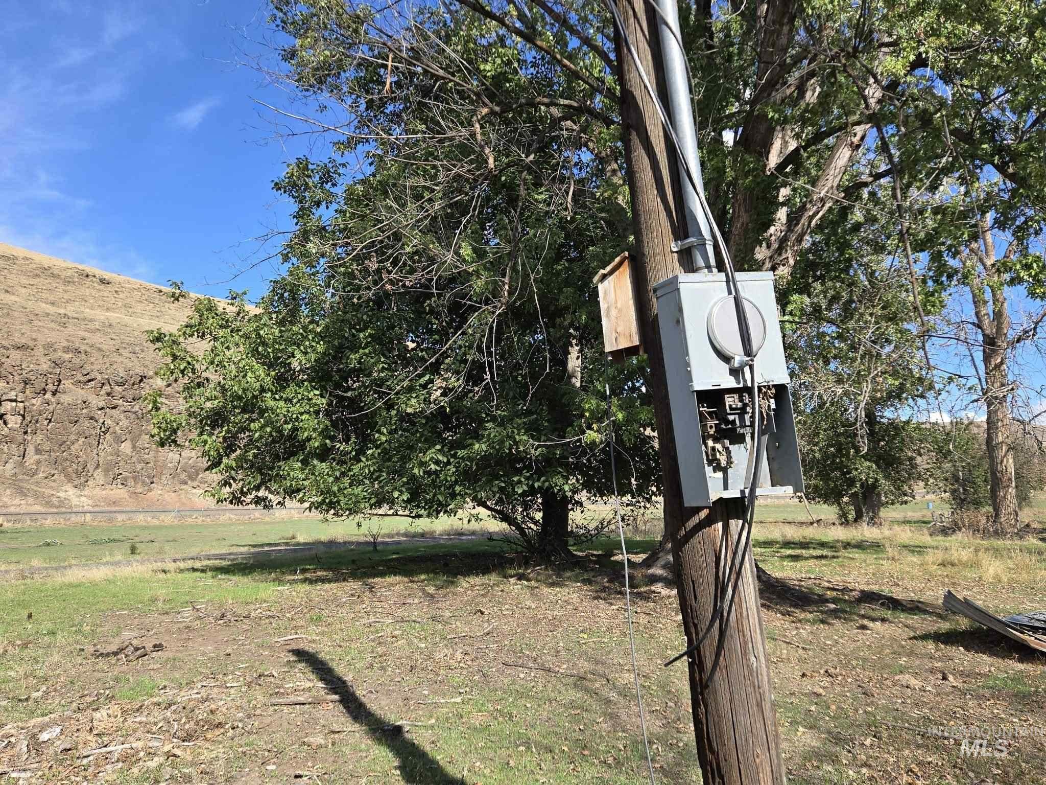 13761 Asotin Creek Road Asotin, WA 99402 - Photo 21 of 44 Electric pole not currently working