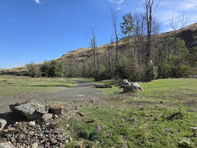 $530,000 | 13761 Asotin Creek Road, Asotin, WA 99402