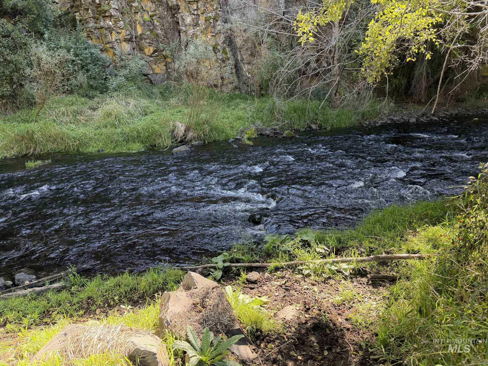 13761 Asotin Creek Road Asotin, WA 99402 - Photo 31 of 44 Water view