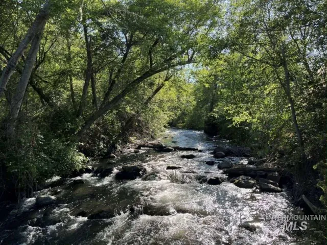 $530,000 | 13761 Asotin Creek Road, Asotin, WA 99402