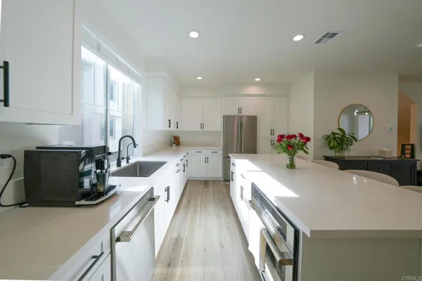 $5,200 | 13054 Lumen Way, San Diego, CA 92130