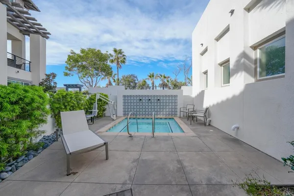 $5,200 | 13054 Lumen Way, San Diego, CA 92130