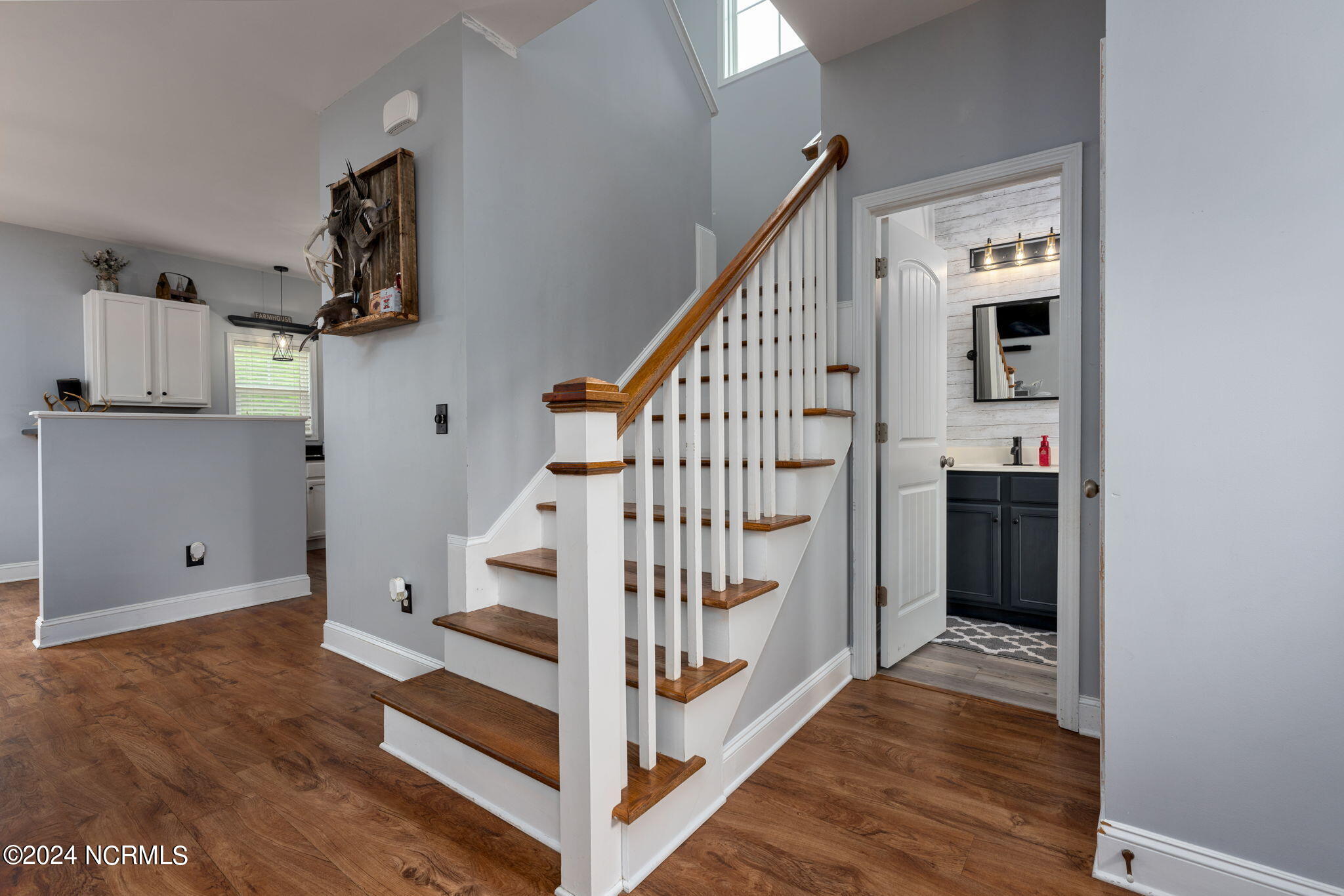 52 East Tumbling Waters Road Rocky Point, NC 28457 - Photo 5 of 23 living-room-01d