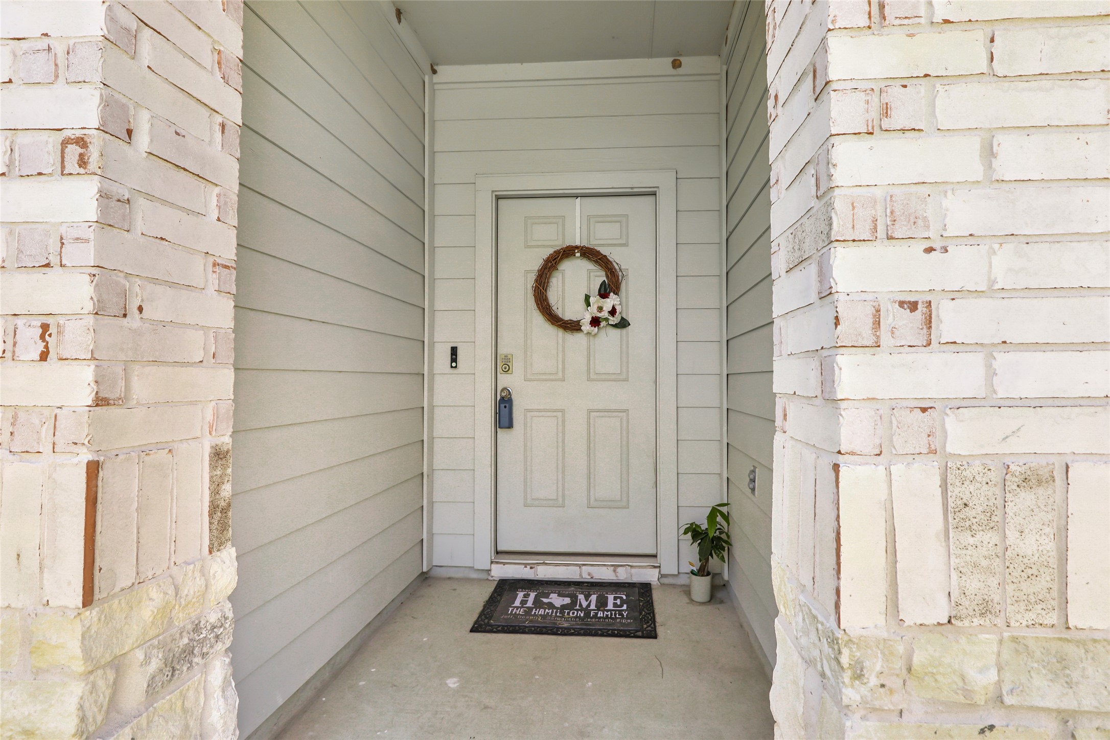 306 Springfield Shrs Court Crosby, TX 77532 - Photo 9 of 31 a view of a door and a window of the house