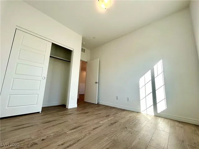 $1,900 | 25 Barbara Lane, Unit 17, Las Vegas, NV 89183